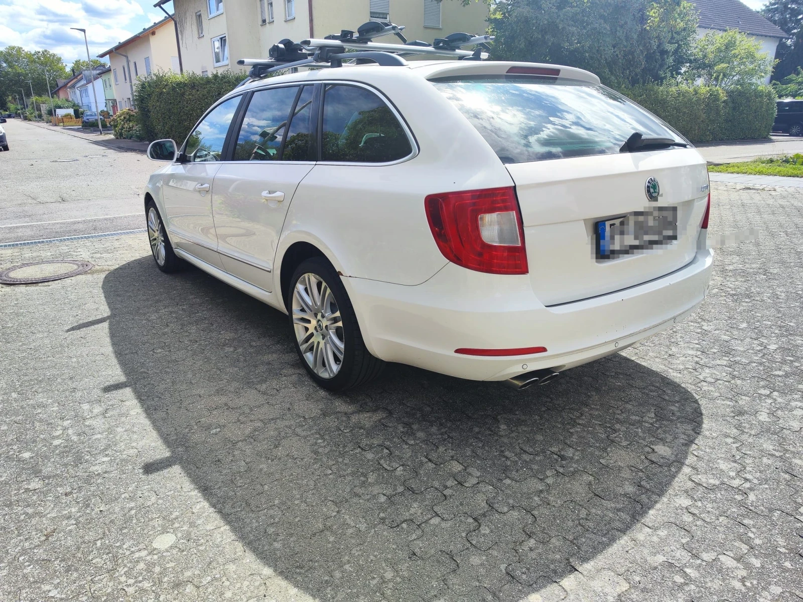 Skoda Superb, снимка 16 - Автомобили и джипове - 55868700