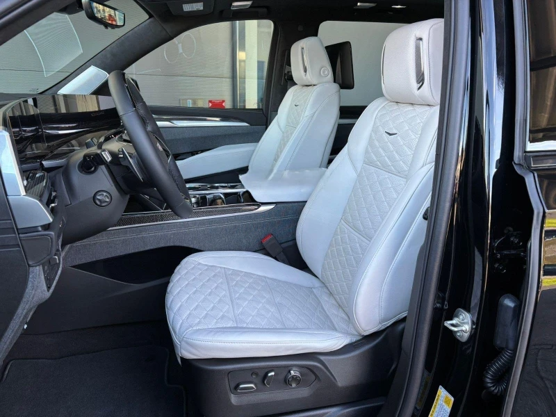 Cadillac Escalade 6.2 V8 V-SERIES/SUPERCHARGED/AKG/360/HEAD UP/TV/, снимка 6 - Автомобили и джипове - 52414376