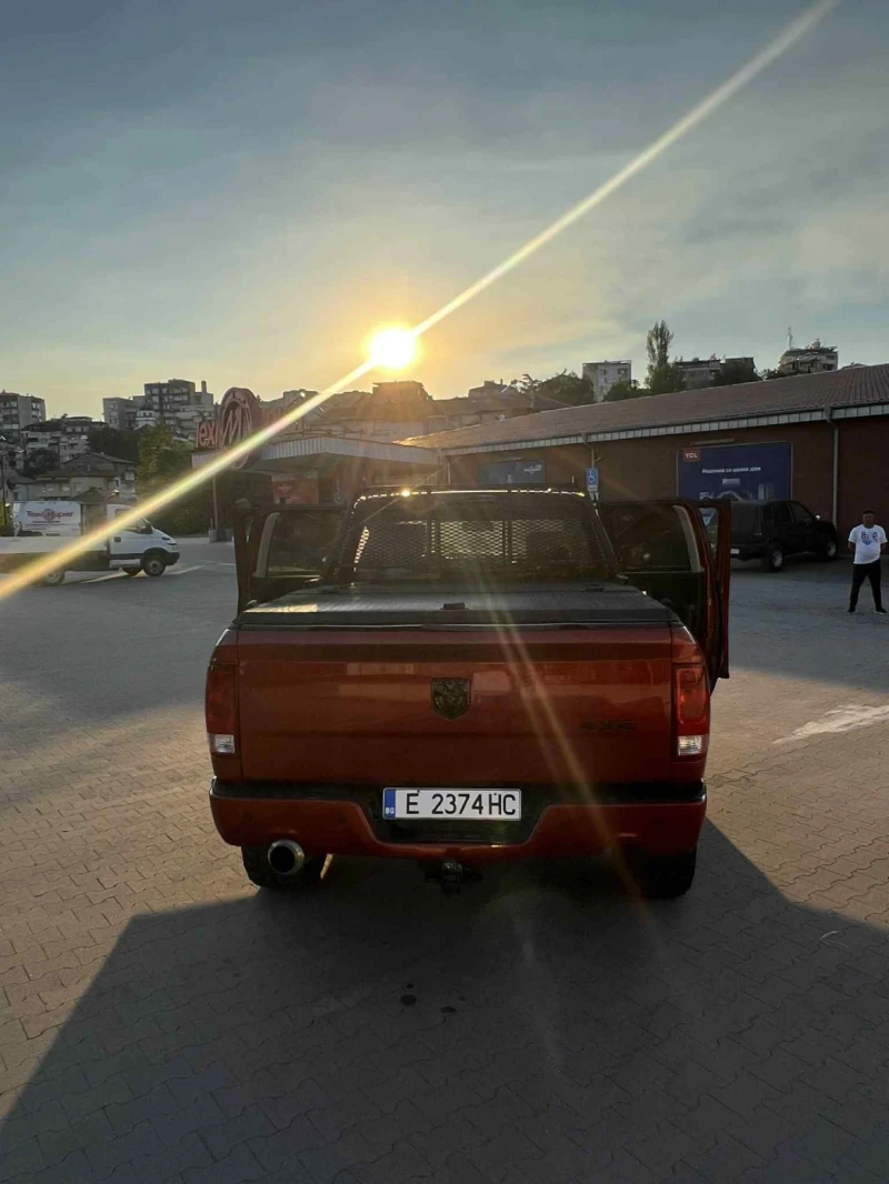 Dodge RAM 1500, снимка 11 - Автомобили и джипове - 52897212