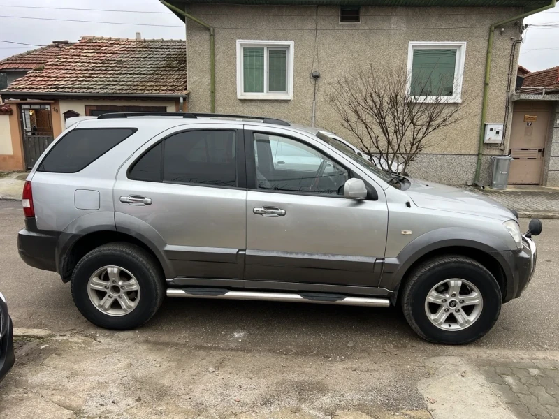 Kia Sorento 2.5 CRDI , снимка 7 - Автомобили и джипове - 52960183