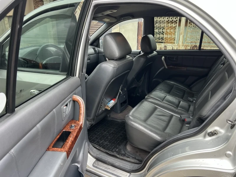 Kia Sorento 2.5 CRDI , снимка 10 - Автомобили и джипове - 52960183