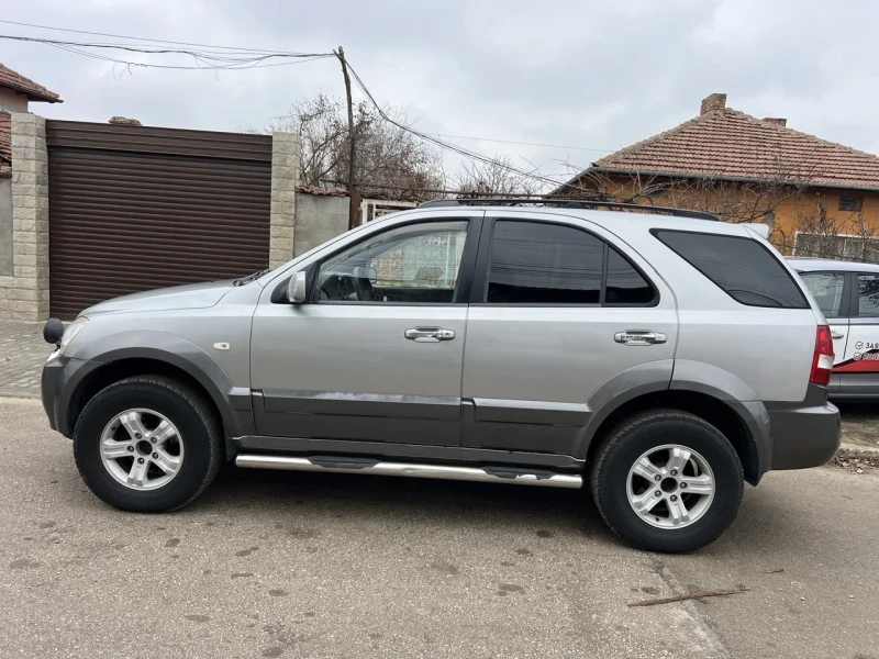 Kia Sorento 2.5 CRDI , снимка 8 - Автомобили и джипове - 52960183