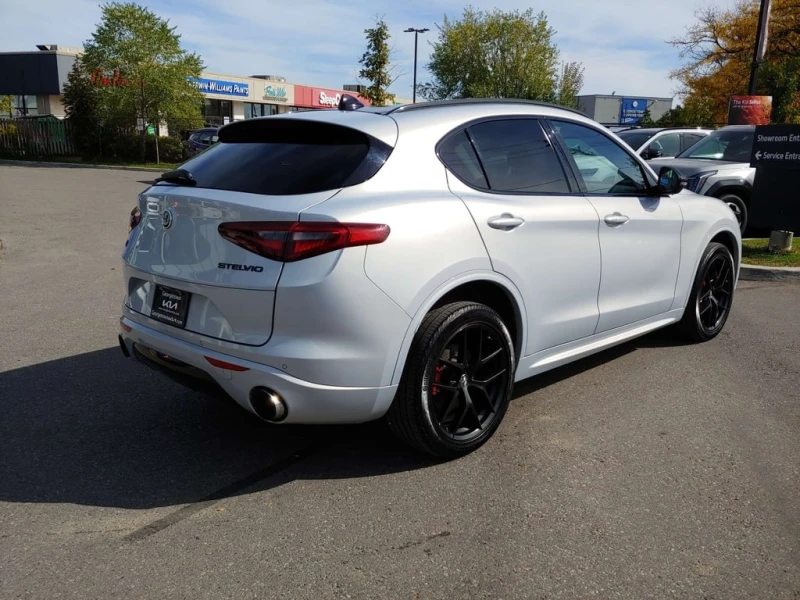 Alfa Romeo Stelvio * CARFAX * ЦЕНА ДО БГ, снимка 8 - Автомобили и джипове - 53108272