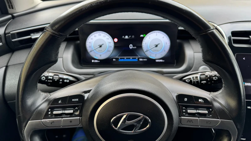 Hyundai Tucson 1, 6CRDI Led-Navi- Kamera , снимка 9 - Автомобили и джипове - 53385284