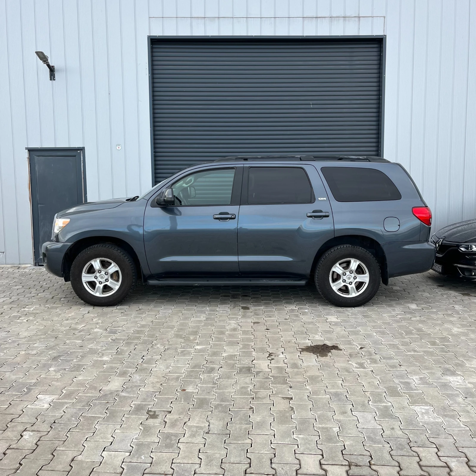 Toyota Sequoia SR5, 4.6, 150 000км - изображение 5