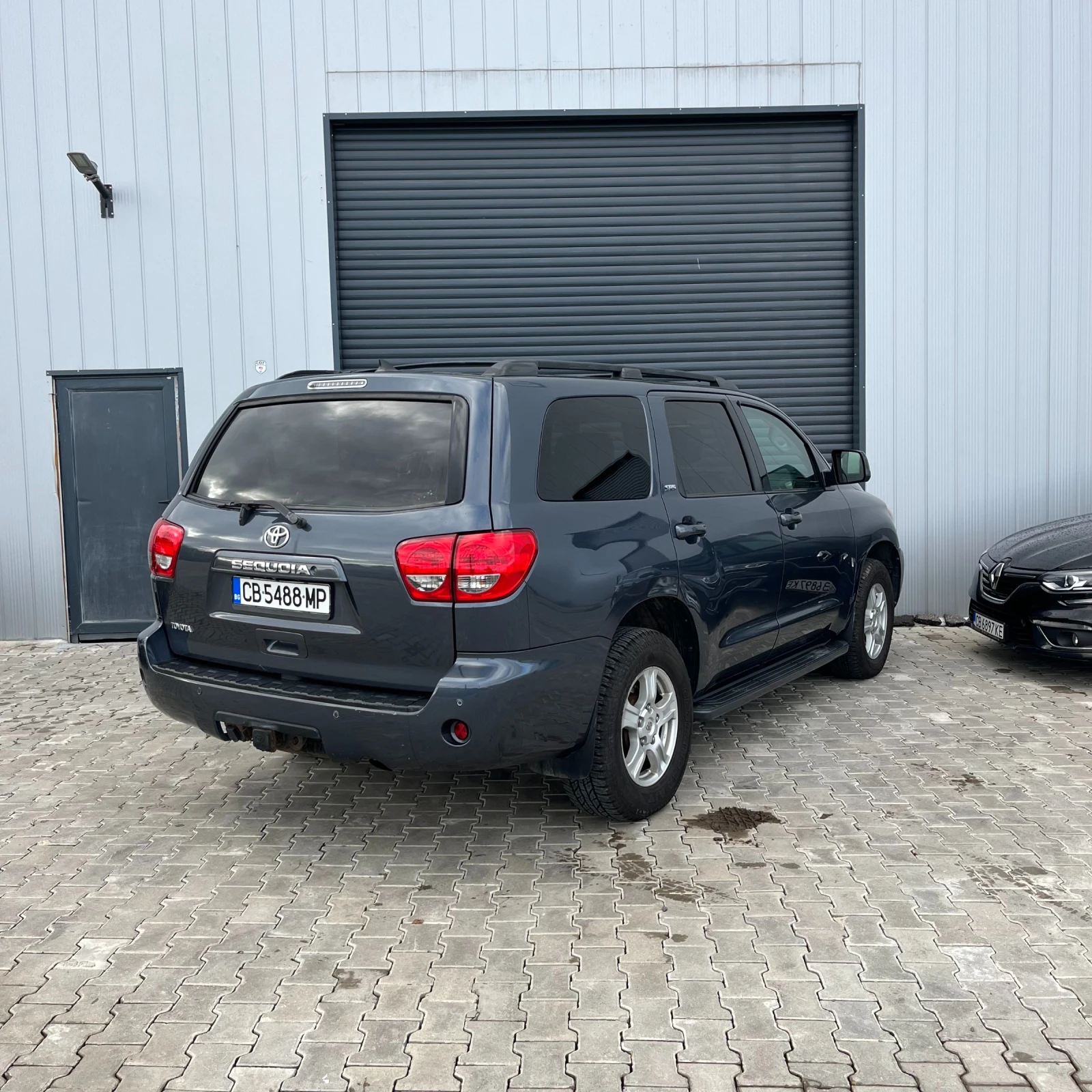 Toyota Sequoia SR5, 4.6, 150 000км - изображение 8