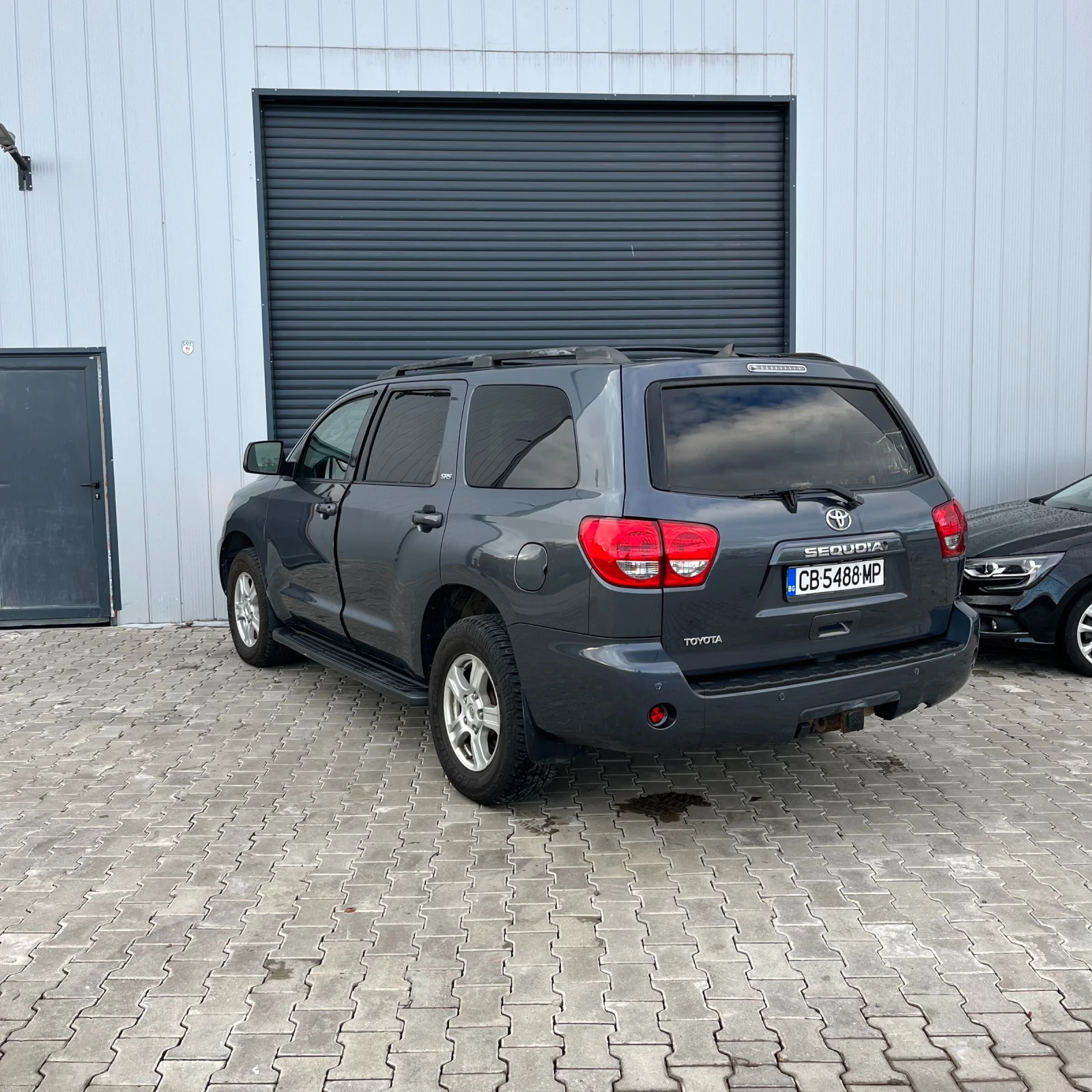 Toyota Sequoia SR5, 4.6, 150 000км - изображение 6