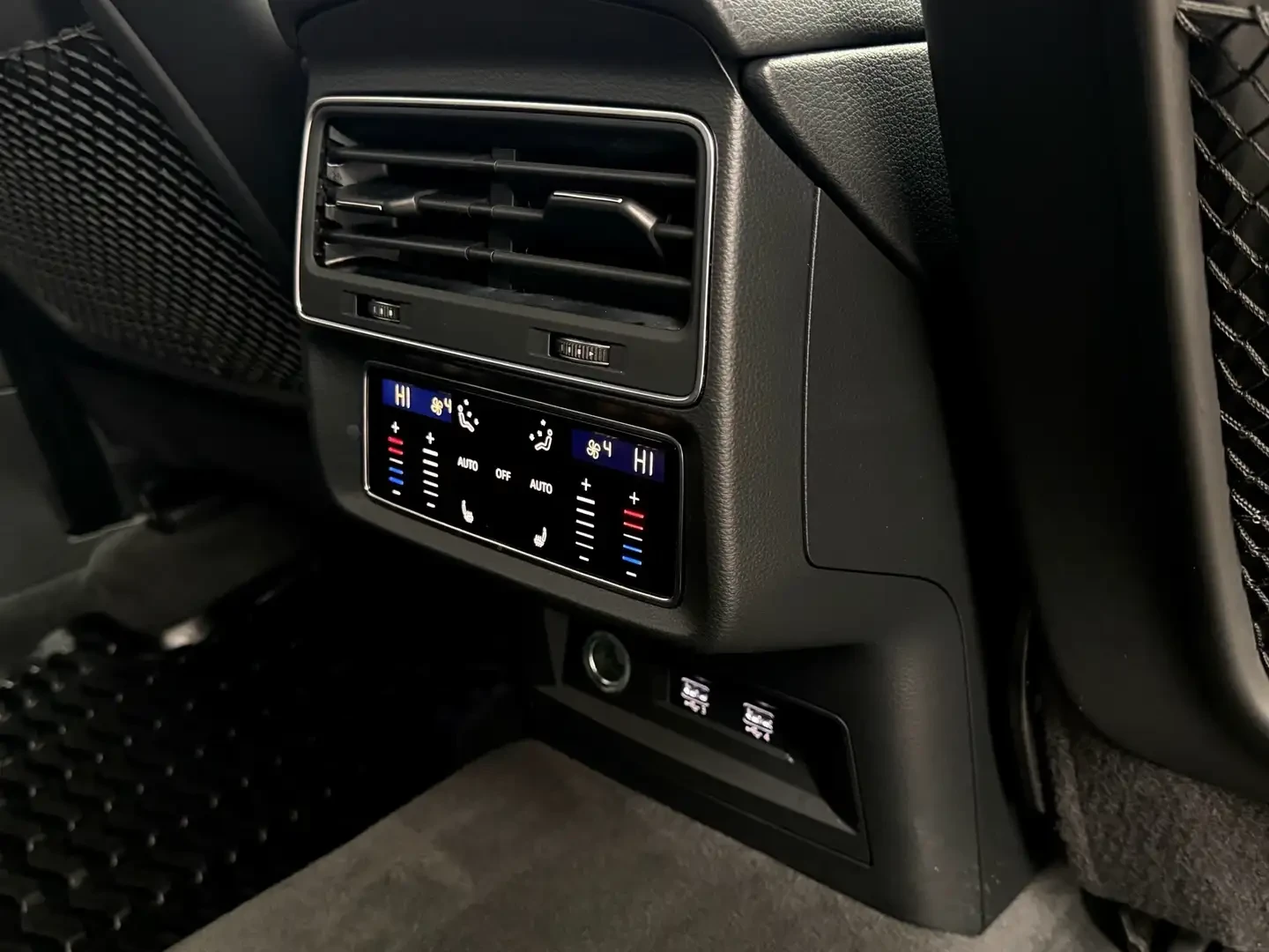 Audi Q8 Technik S-Line* DRV ASST* BLACK OPTIC | Mobile.bg � ����������� 10