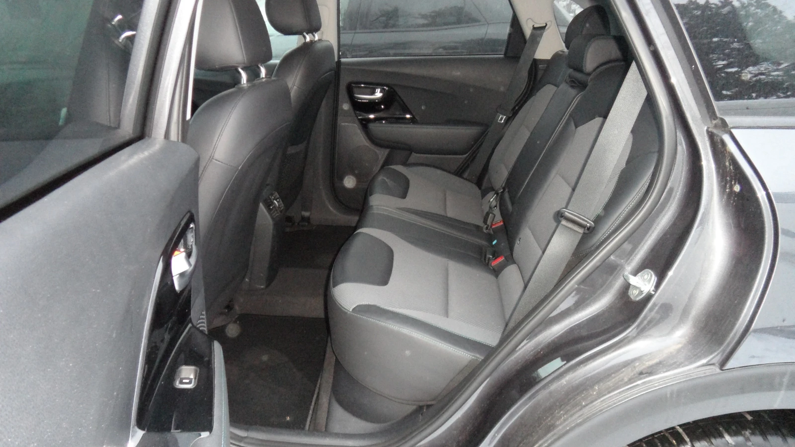 Kia Niro EV 64kw/ 204p.s | Mobile.bg � ����������� 15