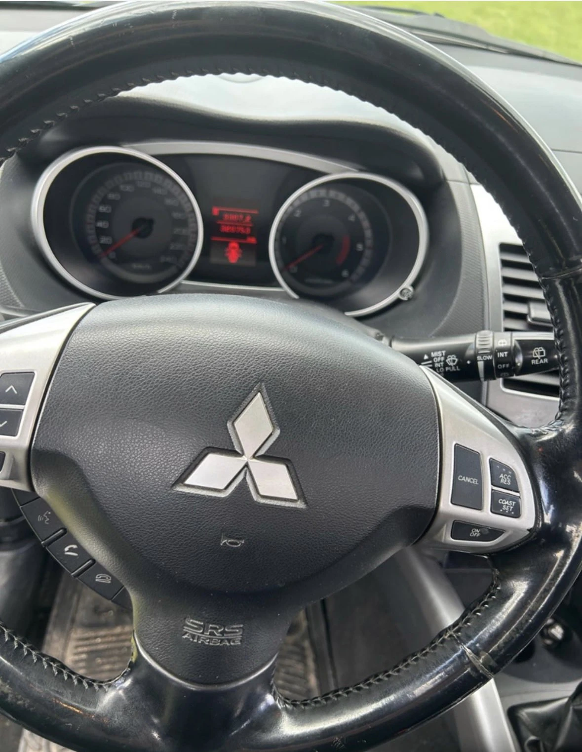 Mitsubishi Outlander, снимка 9 - Автомобили и джипове - 54416782