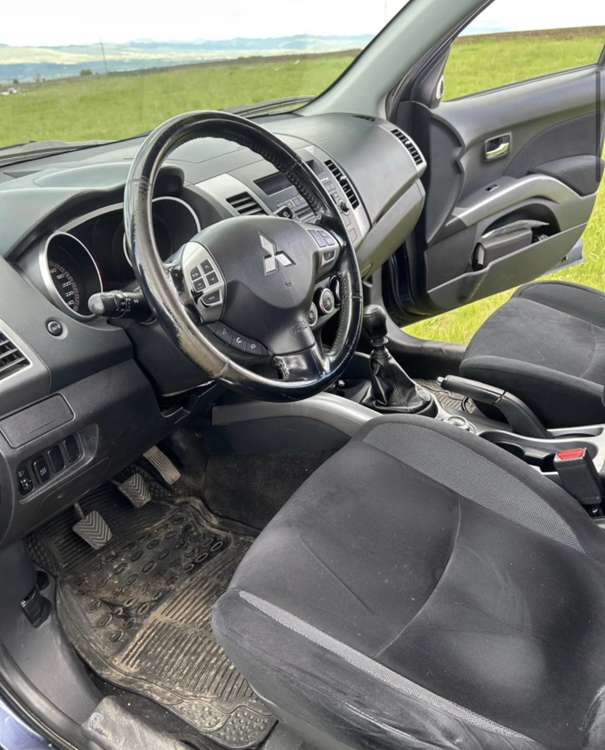 Mitsubishi Outlander, снимка 10 - Автомобили и джипове - 54416782