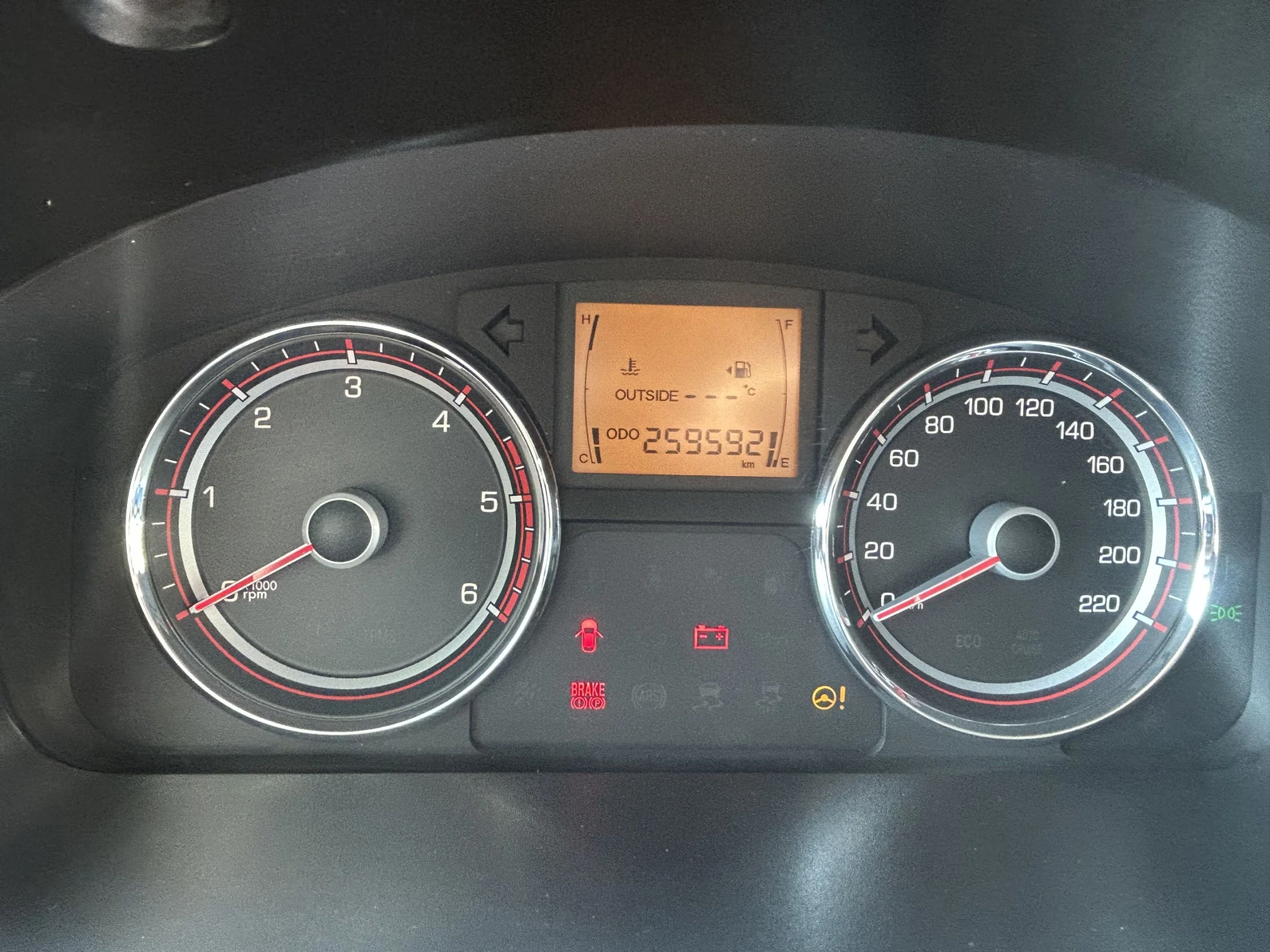 SsangYong Korando, снимка 7 - Автомобили и джипове - 55694375