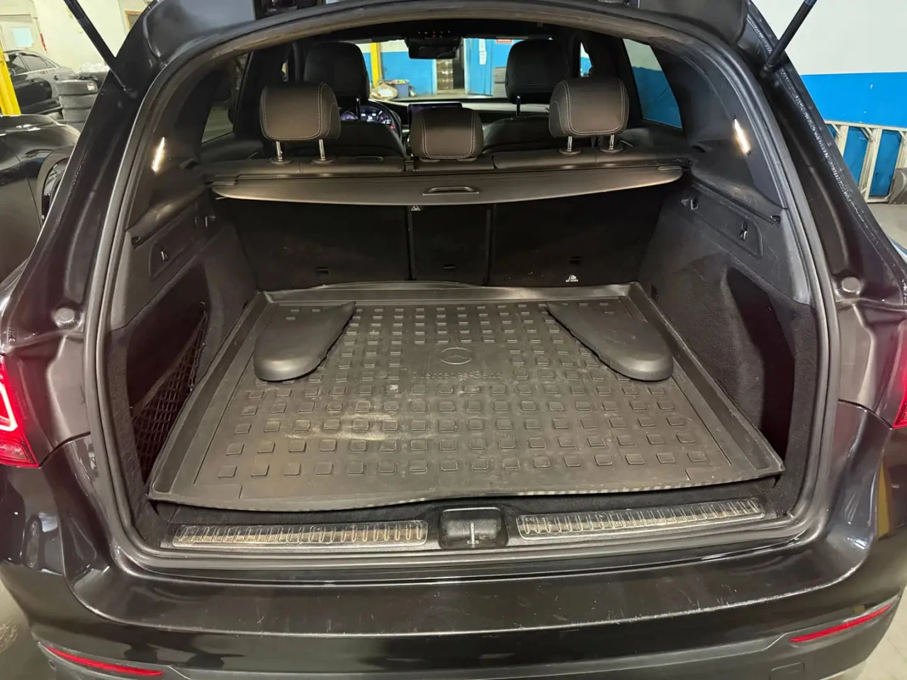 Mercedes-Benz GLC * 300 300 4MATIC SUV / Premium Pkg * CARFAX * ���� | Mobile.bg � ����������� 16