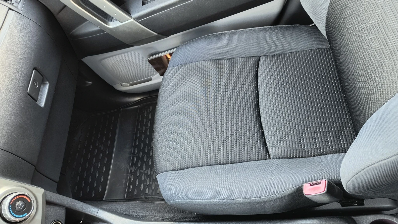 Daihatsu Terios Газ/ Автомат, снимка 4 - Автомобили и джипове - 56061314