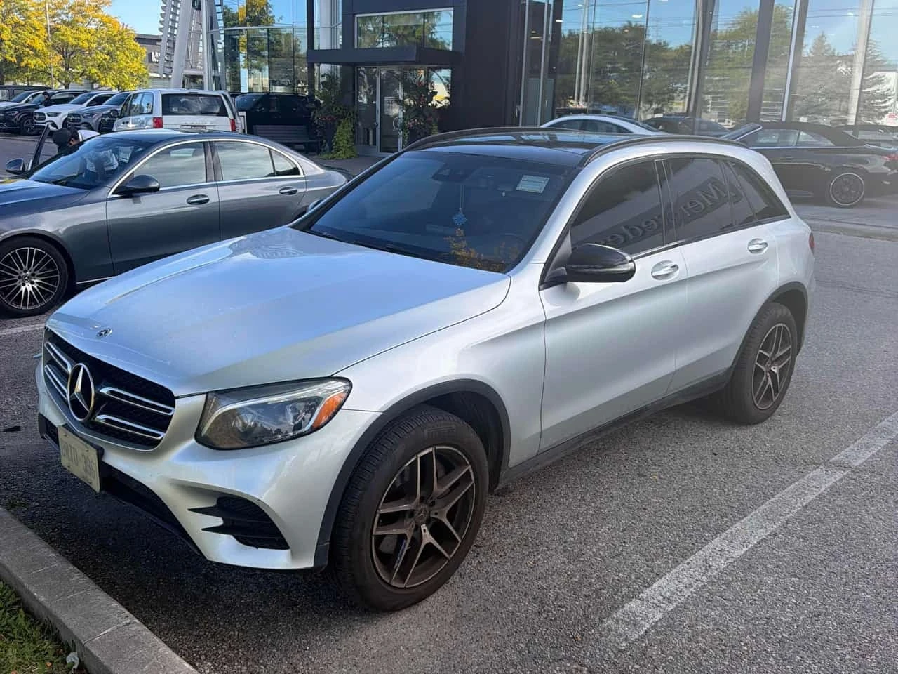Mercedes-Benz GLC 300 * АВТОКРЕДИТ * ГЛАВНО ПРЕДСТАВИТЕЛСТВО