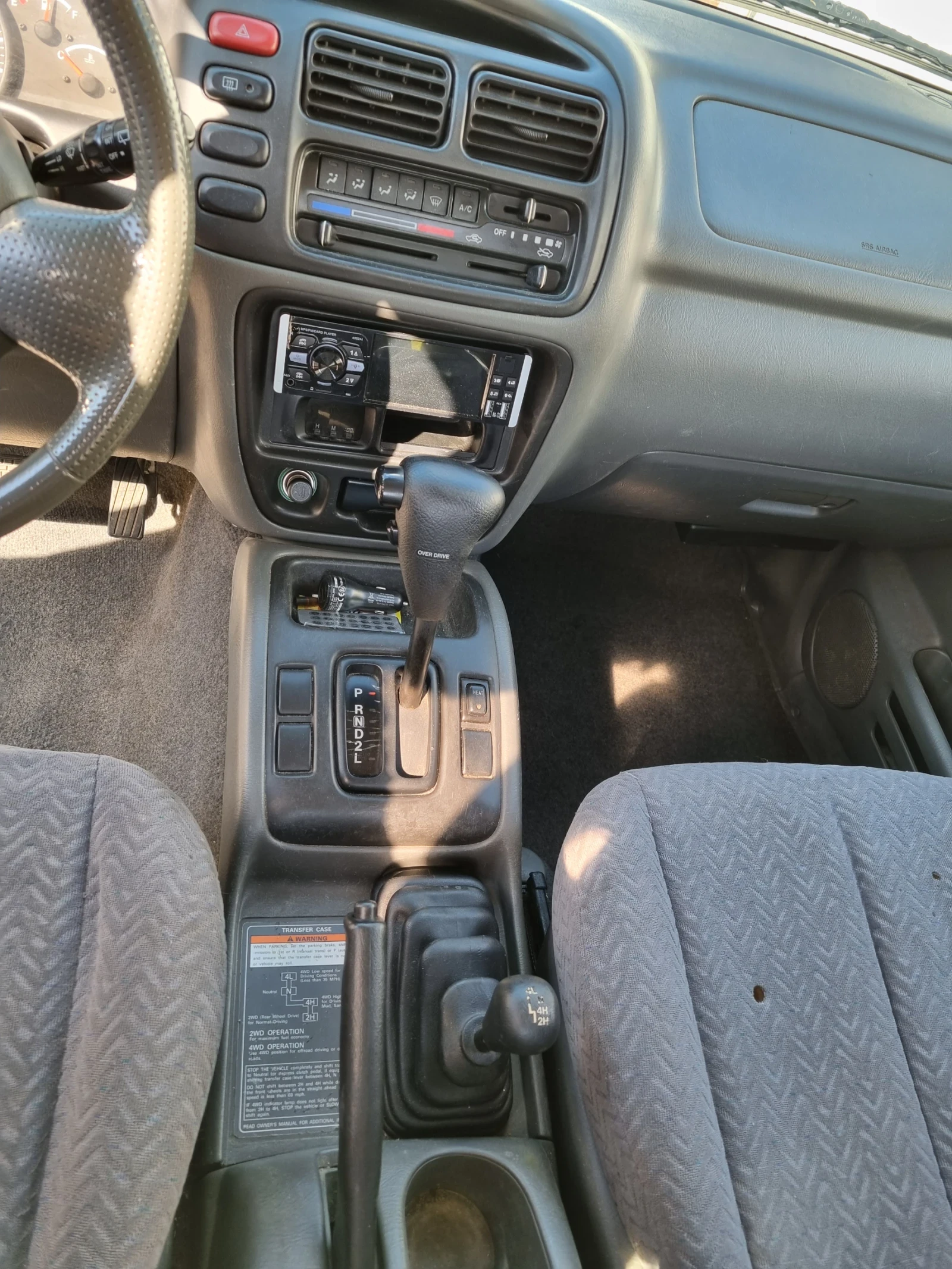 Suzuki Grand vitara, снимка 8 - Автомобили и джипове - 56392560