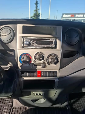 Iveco Daily До3.5т/6+ 1/Климатик, снимка 9