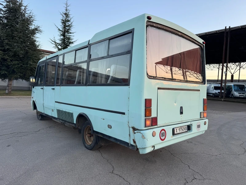 Iveco 4912 авт. врата, снимка 3 - Бусове и автобуси - 48909599