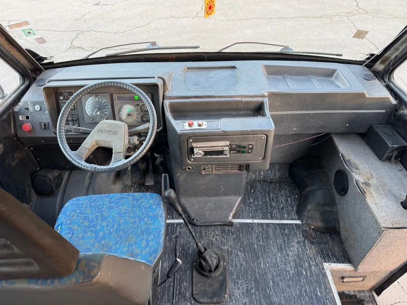 Iveco 4912 авт. врата, снимка 6 - Бусове и автобуси - 48909599