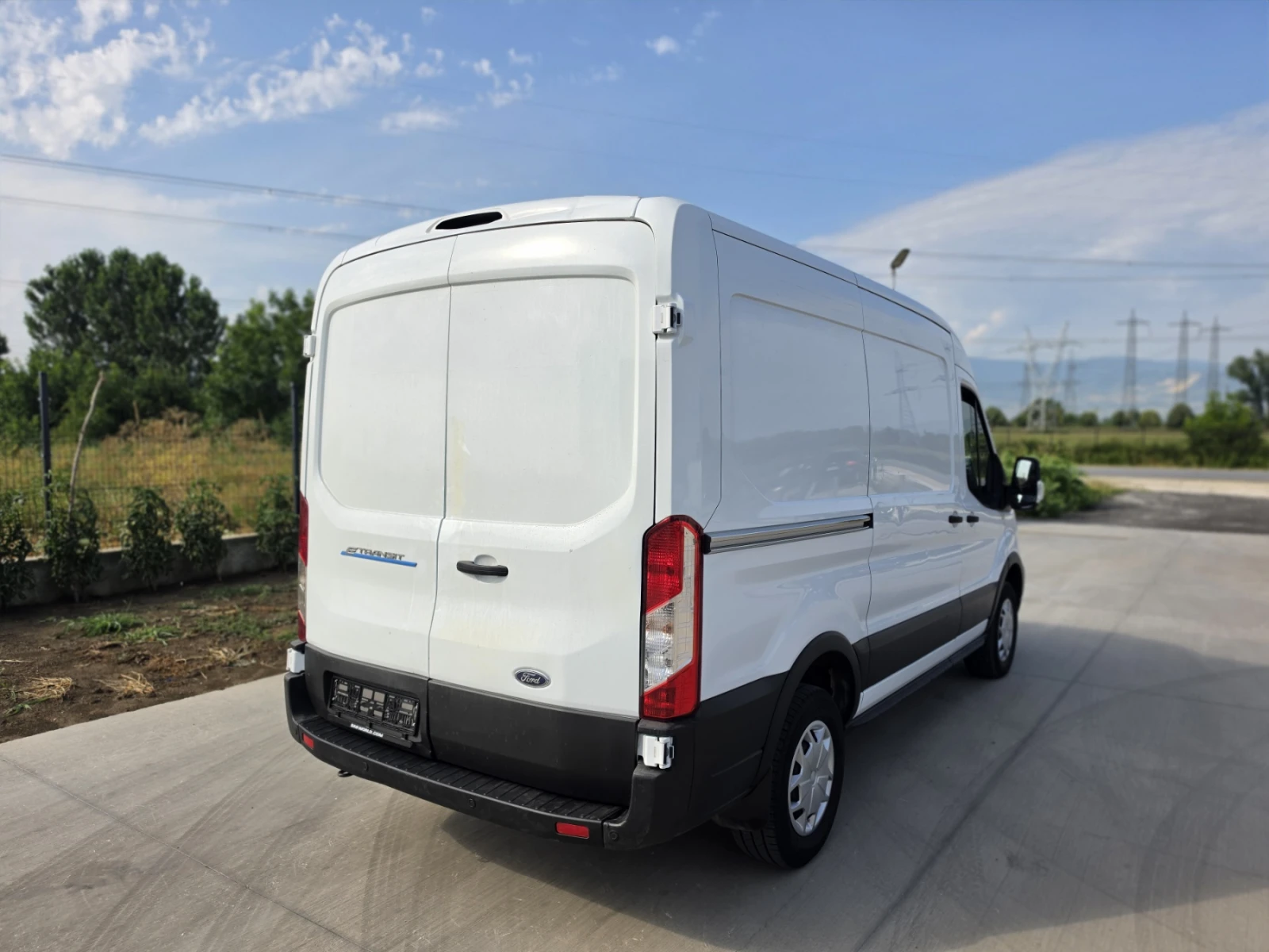 Ford Transit 390 Electric, снимка 2 - Бусове и автобуси - 55136774