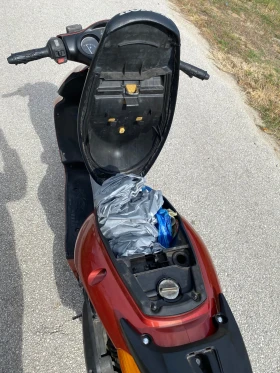 Honda X8R-S | Mobile.bg    5