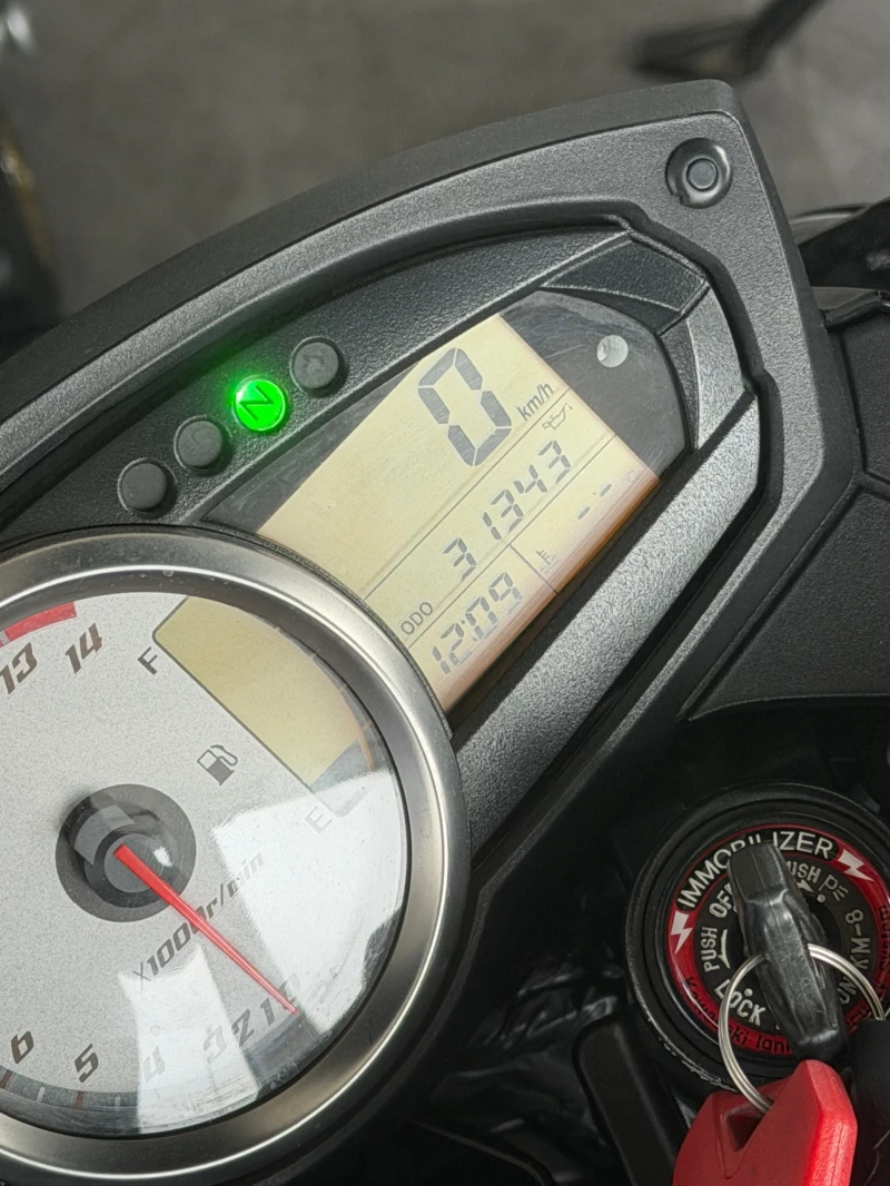 Kawasaki Z 750 2 броя | Възможност за лизинг, снимка 12 - Мотоциклети и мототехника - 51836946