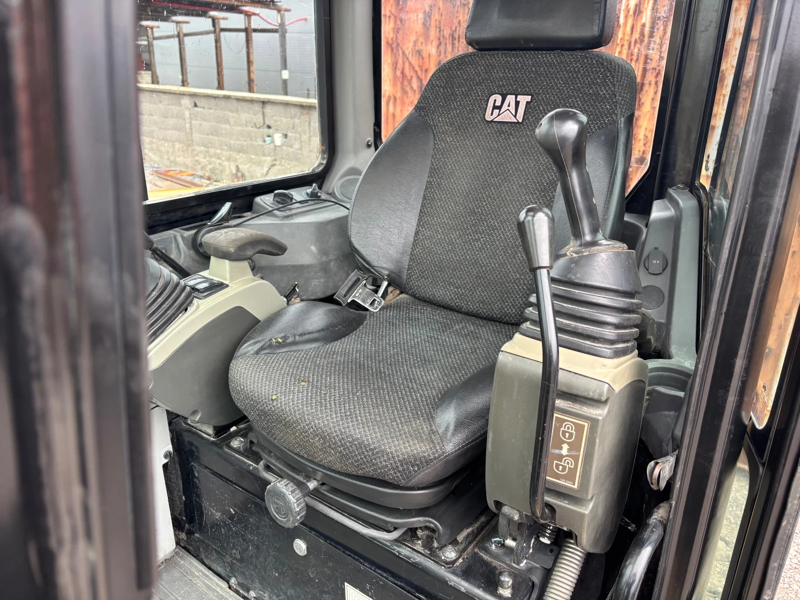 ����� Caterpillar CAT 305 CR2 | Mobile.bg � ����������� 10