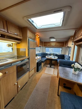 Каравана LMC 710 / НОВ ВНОС / РЕГИСТРИРАНА / БАНЯ И ТОАЛЕТНА , снимка 12