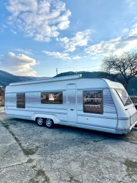Каравана LMC 710 / НОВ ВНОС / РЕГИСТРИРАНА / БАНЯ И ТОАЛЕТНА 
