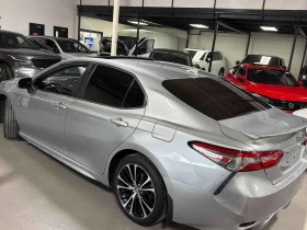 Toyota Camry * Auto * CARFAX * Два ключа * Шибидах * , снимка 3