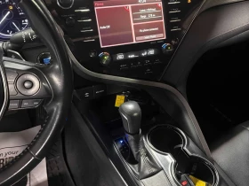 Toyota Camry * Auto * CARFAX * Два ключа * Шибидах * , снимка 9