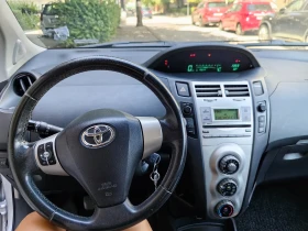 Обява за продажба на Toyota Yaris 1.3  ~6 999 лв. - изображение 4