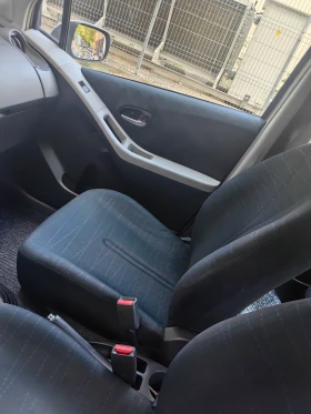 Обява за продажба на Toyota Yaris 1.3  ~6 999 лв. - изображение 9