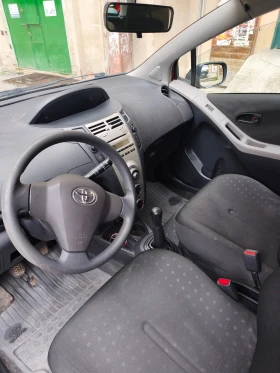 Toyota Yaris - 2700 € / 5280.74 лв. - 42286716 9