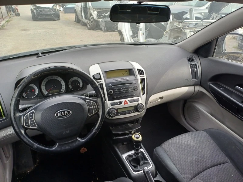 Kia Ceed 1.6crdi--на части, снимка 6 - Автомобили и джипове - 47603641