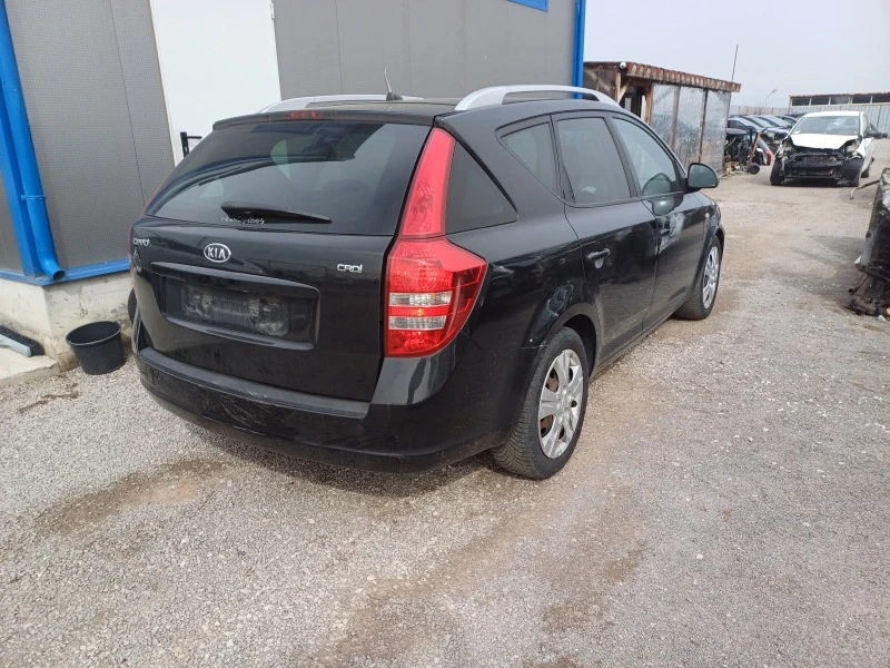 Kia Ceed 1.6crdi--на части, снимка 3 - Автомобили и джипове - 47603641