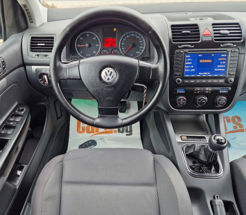 VW Golf 1.9 тди 105кс, снимка 8 - Автомобили и джипове - 44639071