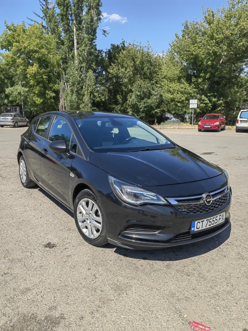 Opel Astra 1.6 CDTI, снимка 2 - Автомобили и джипове - 46404873