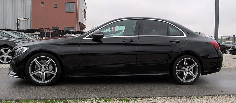 Mercedes-Benz C 220 AMG/PANORAMA/Kyless Go/СОБСТВЕН ЛИЗИНГ, снимка 4 - Автомобили и джипове - 48012501