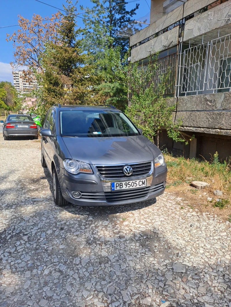 VW Touran, снимка 5 - Автомобили и джипове - 48430375