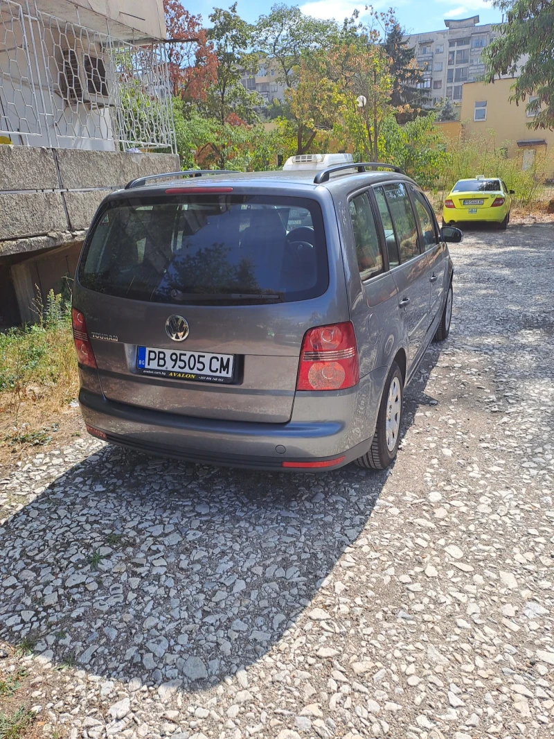 VW Touran, снимка 7 - Автомобили и джипове - 48430375