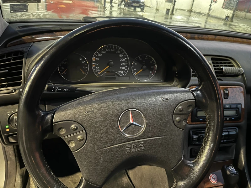 Mercedes-Benz CLK 200 KOMPRESSOR, снимка 8 - Автомобили и джипове - 48550743