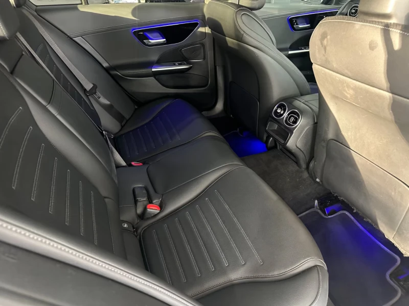 Mercedes-Benz C 300 AMG-LINE/309HP/NIGHT/CAM/NAVI/LED/CPLAY/258gpr, снимка 14 - Автомобили и джипове - 51580141
