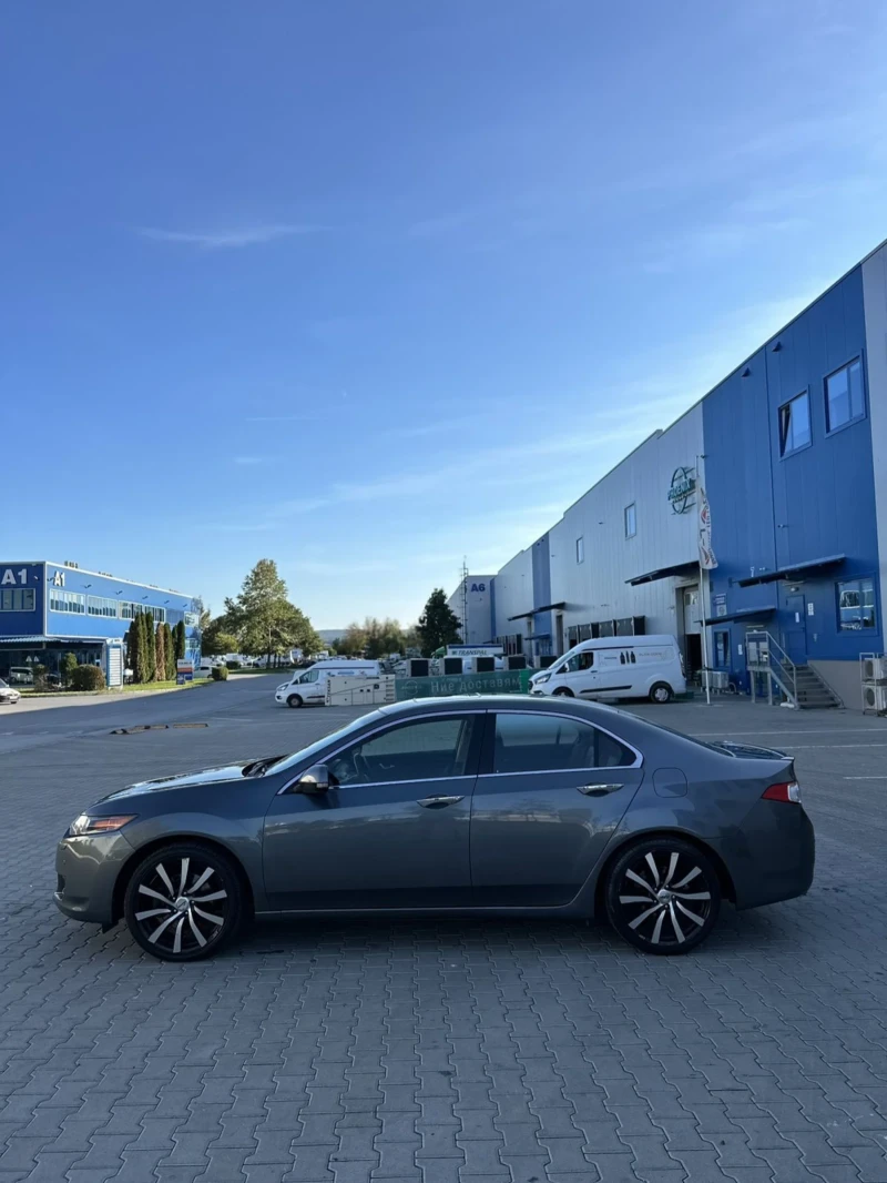 Honda Accord 2.4 I-VTEC, снимка 3 - Автомобили и джипове - 52389749