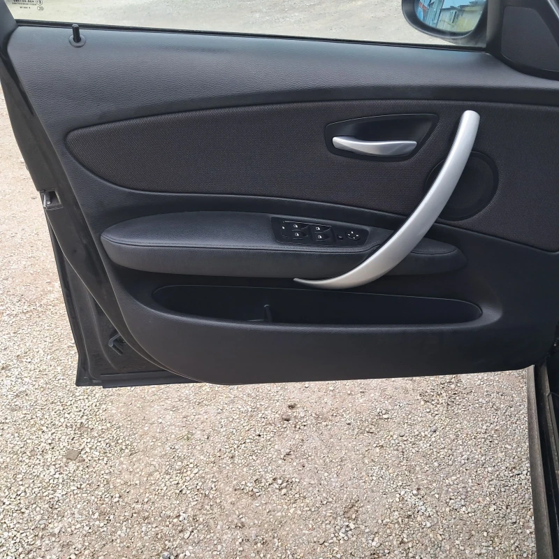 BMW 118 2.0D 143k.c, снимка 7 - Автомобили и джипове - 52665687