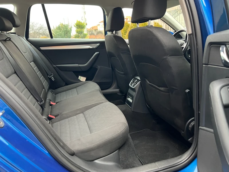 Skoda Octavia Full , снимка 15 - Автомобили и джипове - 53001300