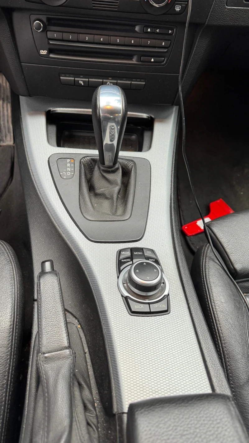 BMW 330 E91/ 3.0/ xDrive, снимка 10 - Автомобили и джипове - 53466289