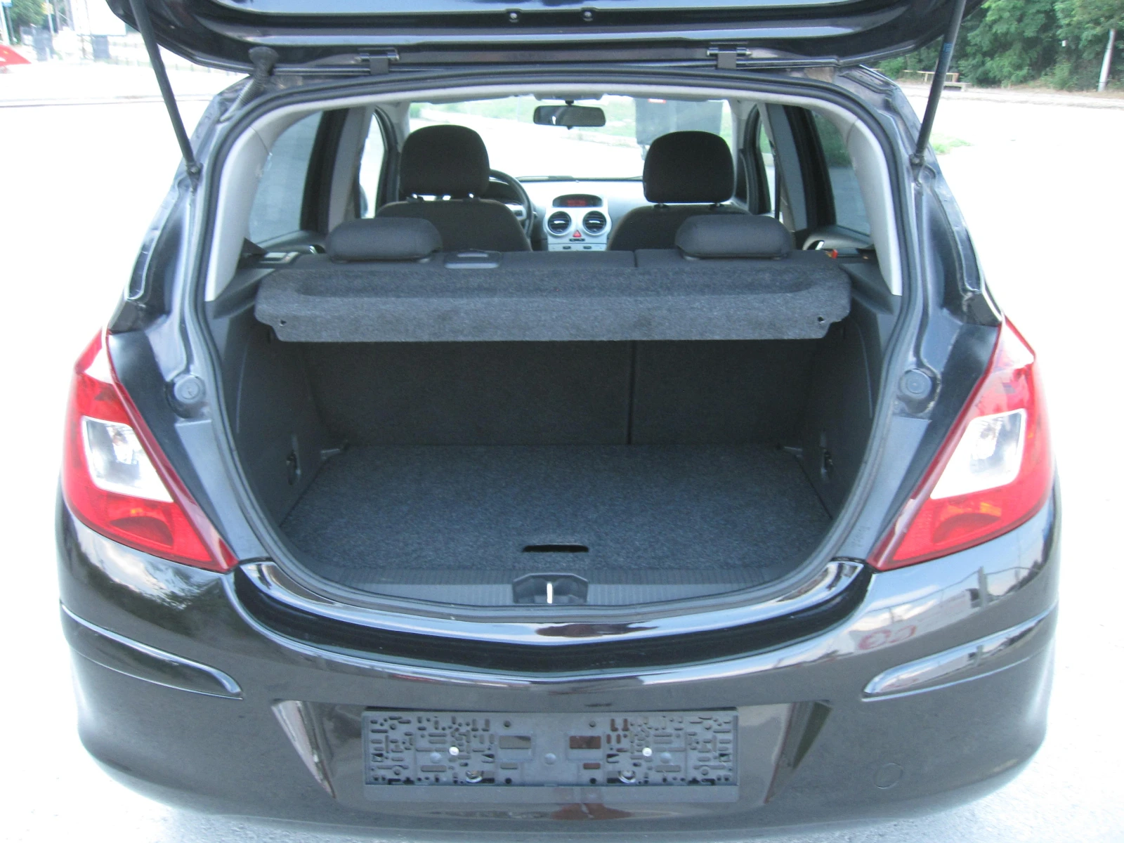 Opel Corsa 1, 2 - изображение 5