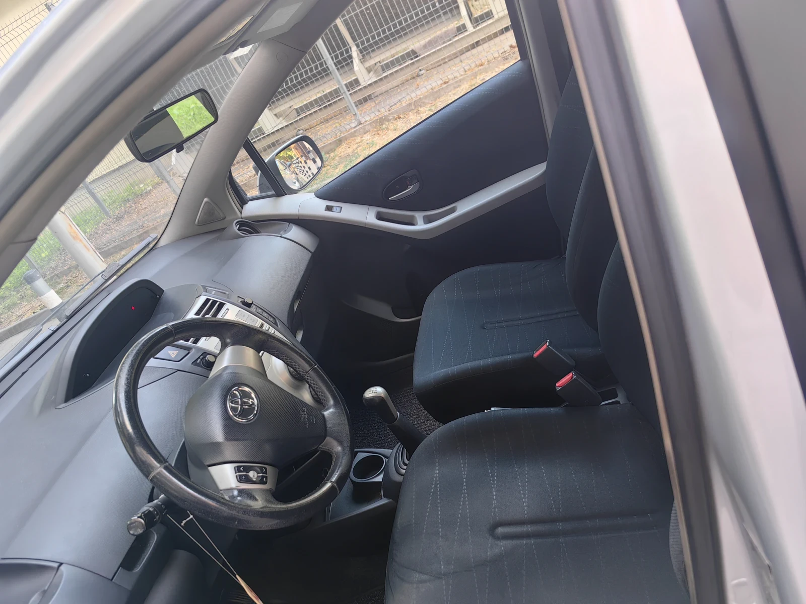Toyota Yaris 1.3  | Mobile.bg � ����������� 11