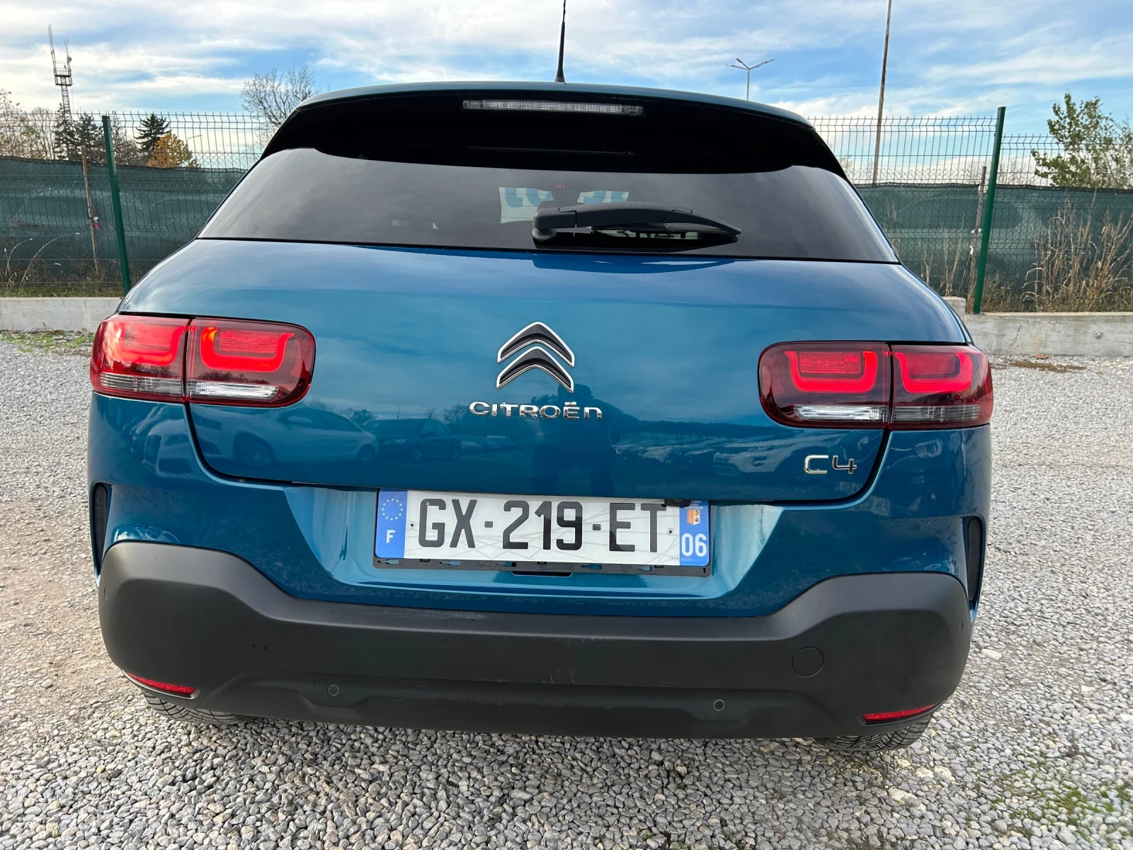 Citroen C4 Cactus 1.2T/AUTOMATIC/131K.C./NAVi/FACELIFT/EURO 6 - изображение 6